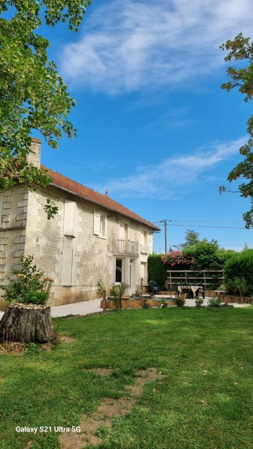Logis De Pagnolet Villa Ozillac Exterior foto