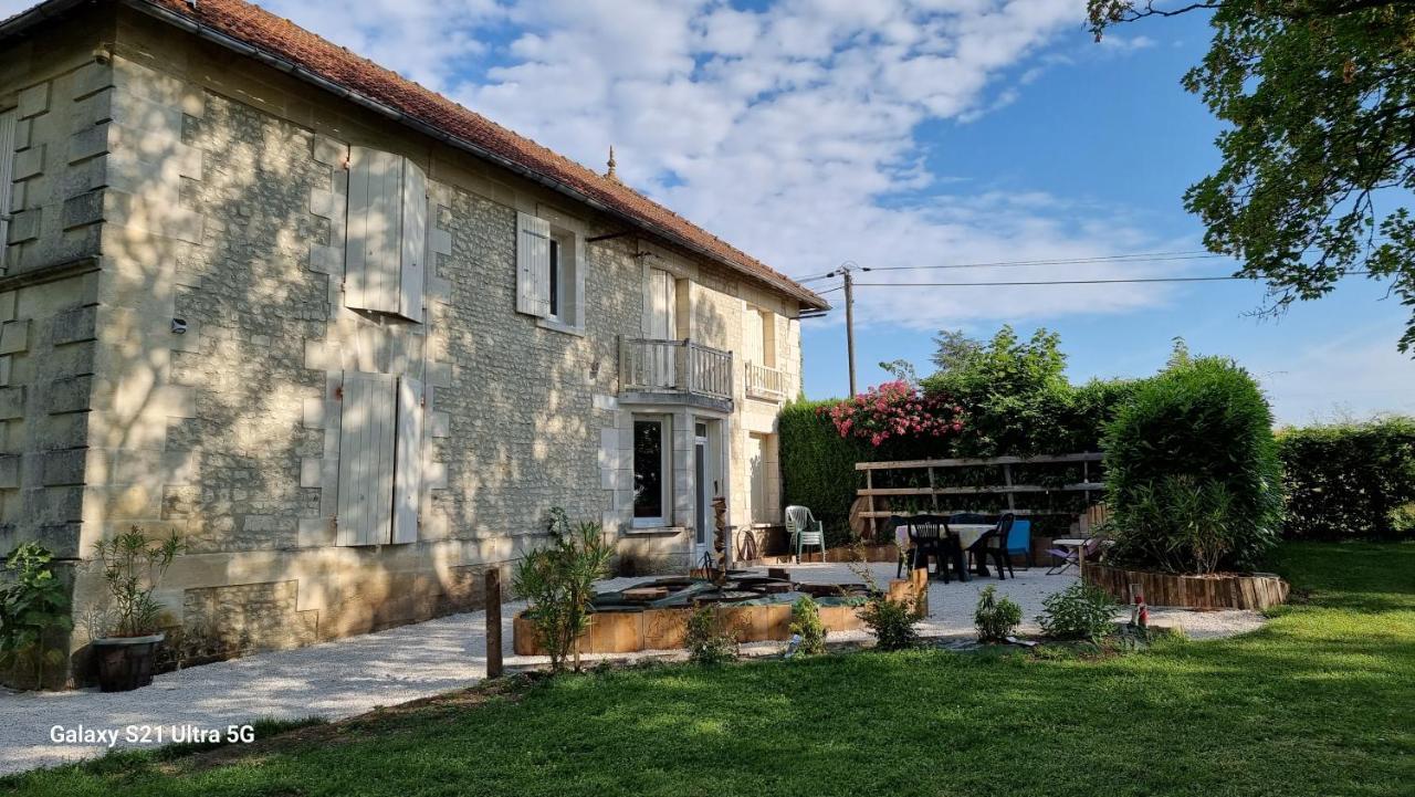 Logis De Pagnolet Villa Ozillac Exterior foto