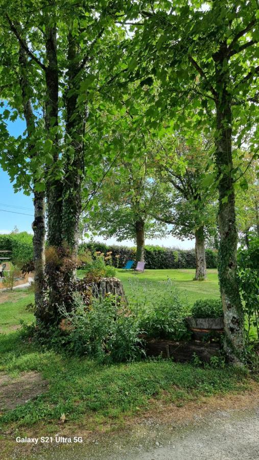 Logis De Pagnolet Villa Ozillac Exterior foto