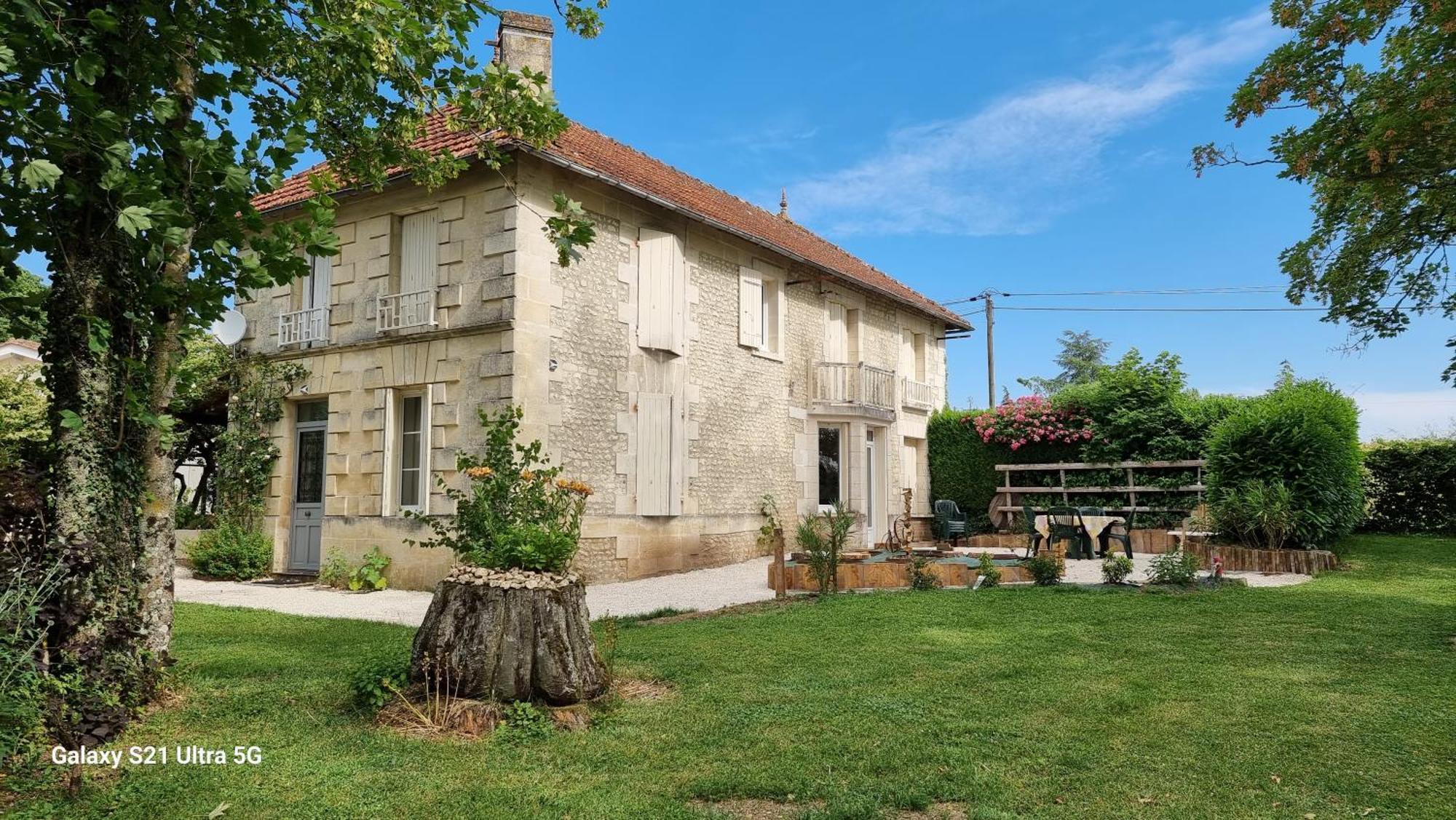Logis De Pagnolet Villa Ozillac Exterior foto
